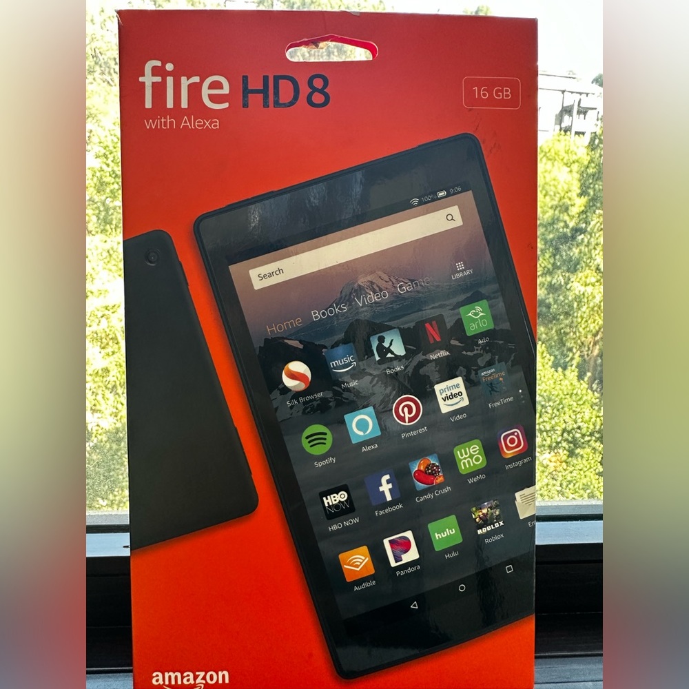 Amazon Fire HD 8 with Alexa 16GB Tablet (2018 8th Gen), Black - New
